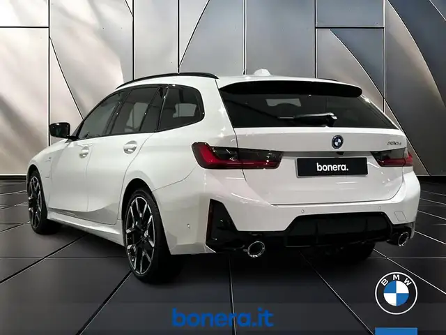 BMW 3 Series view 7