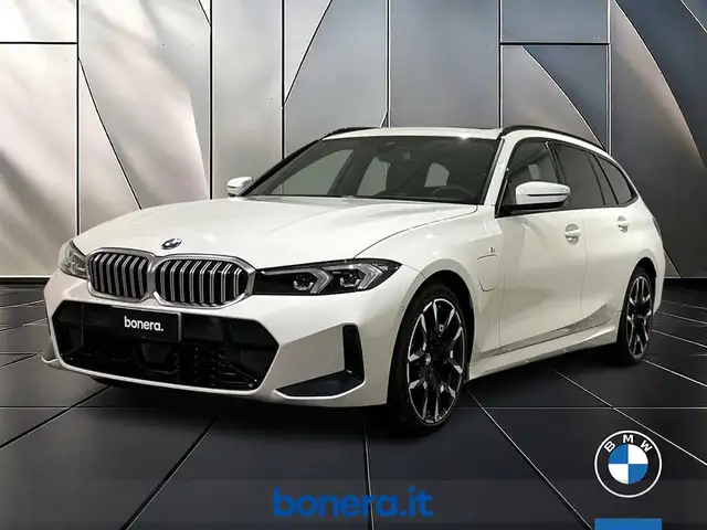BMW 3 Series main image
