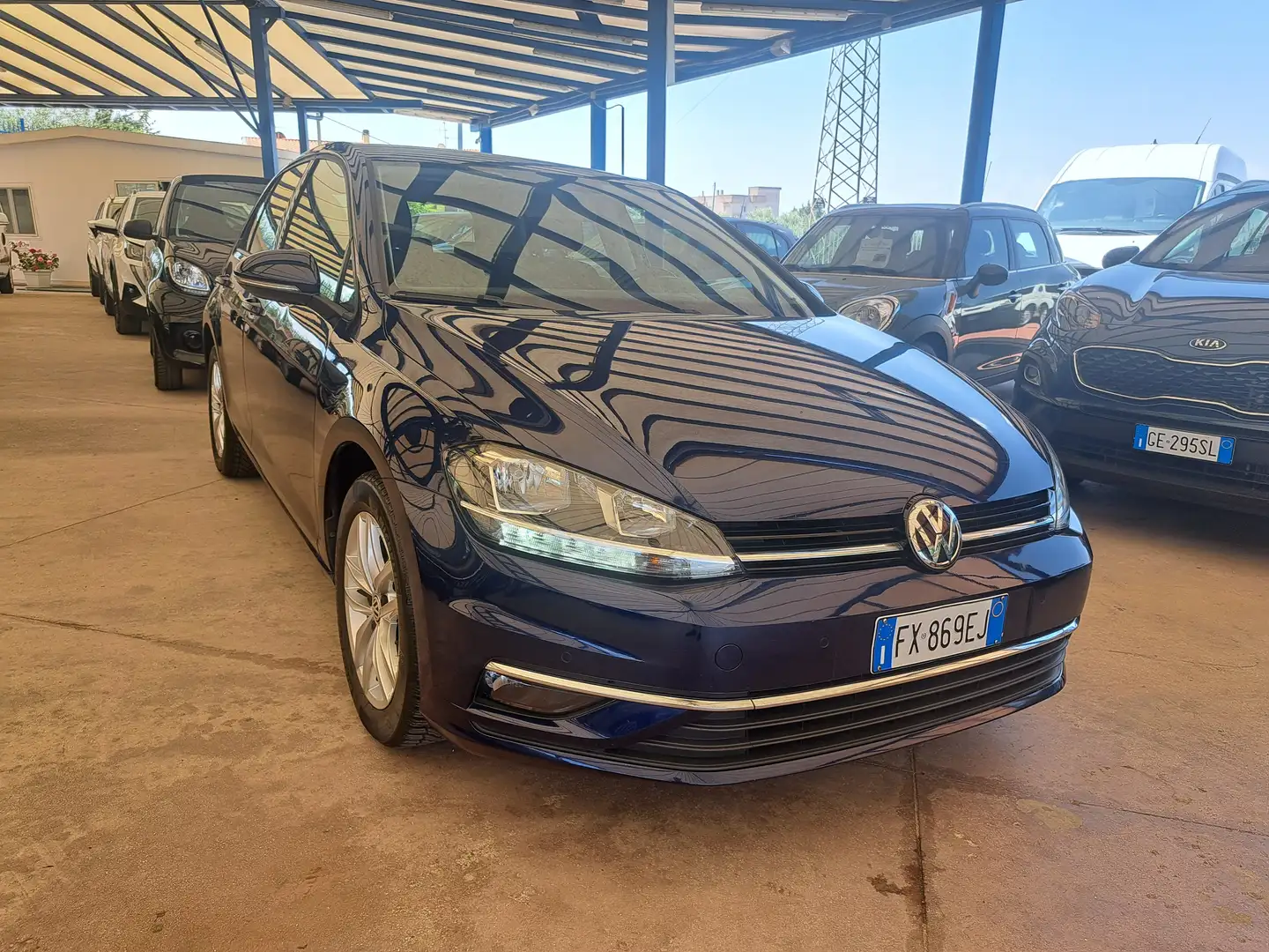 Volkswagen Golf 1.6 TDI 115CV BUSINESS BLUEMOTION TECHNOLOGY Blau - 1