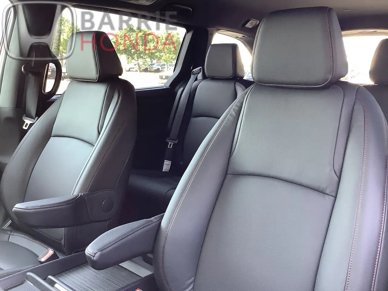 Honda Odyssey снимка Honda Odyssey