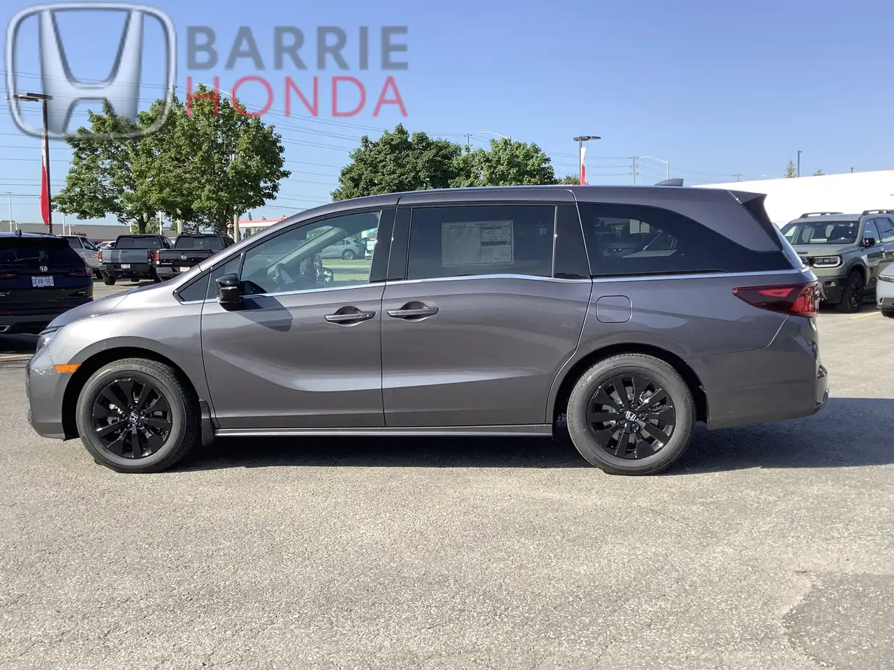 Honda Odyssey снимка Honda Odyssey