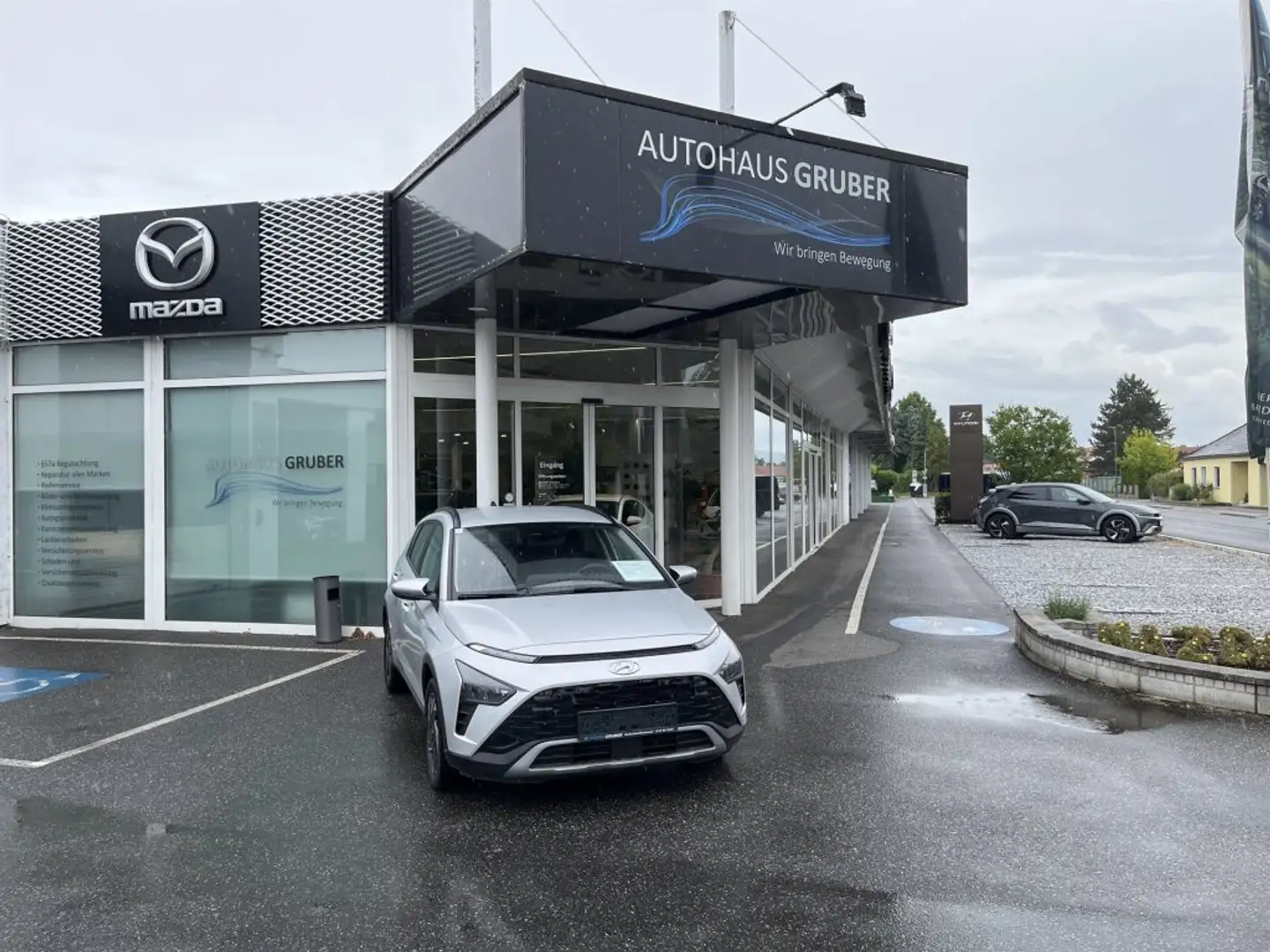 Hyundai BAYON Edition 30 Plus 1,2 MPI y2bx1 Silber - 1