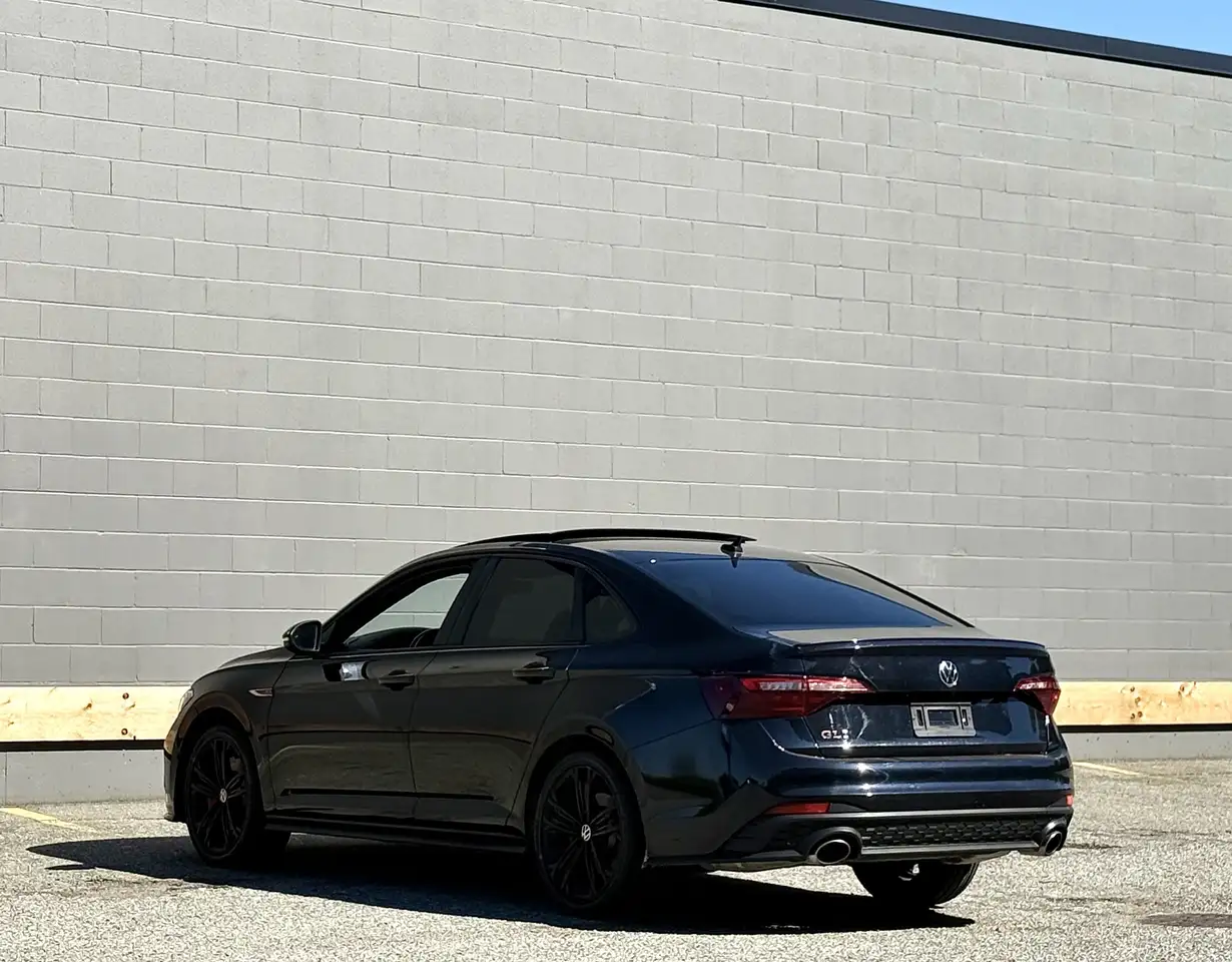 Volkswagen Jetta photo Volkswagen Jetta