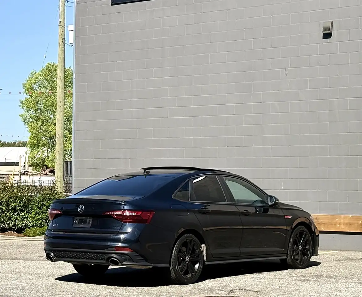 Volkswagen Jetta photo Volkswagen Jetta