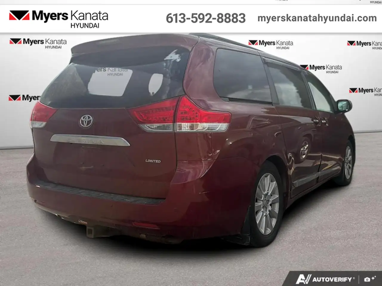 Toyota Sienna fotografie Toyota Sienna