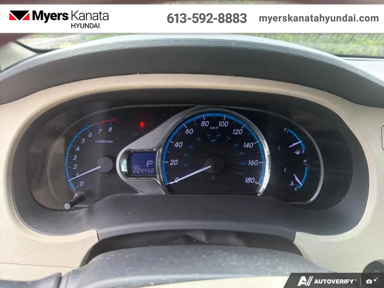 Toyota Sienna fotografie Toyota Sienna