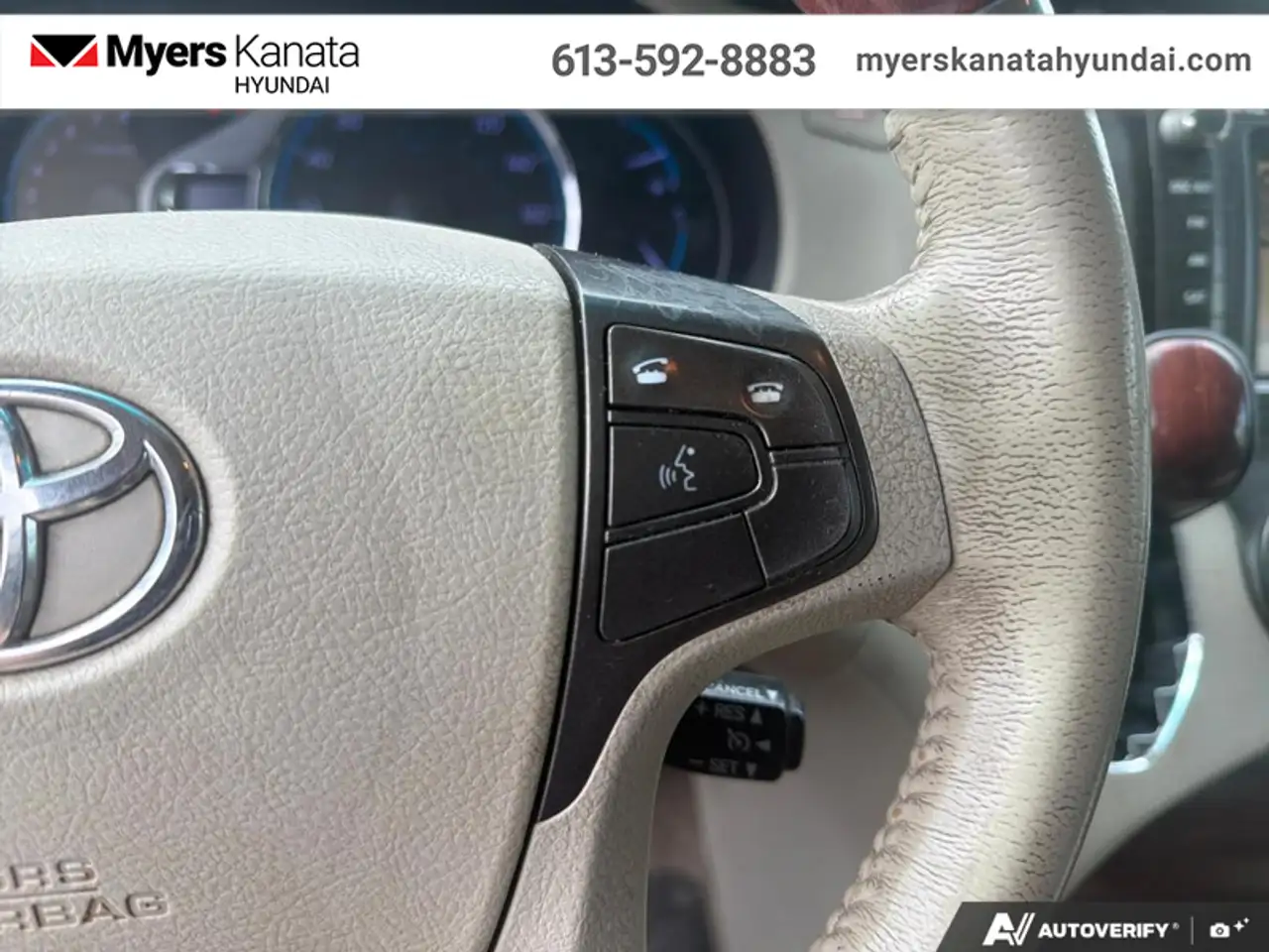 Toyota Sienna fotografie Toyota Sienna