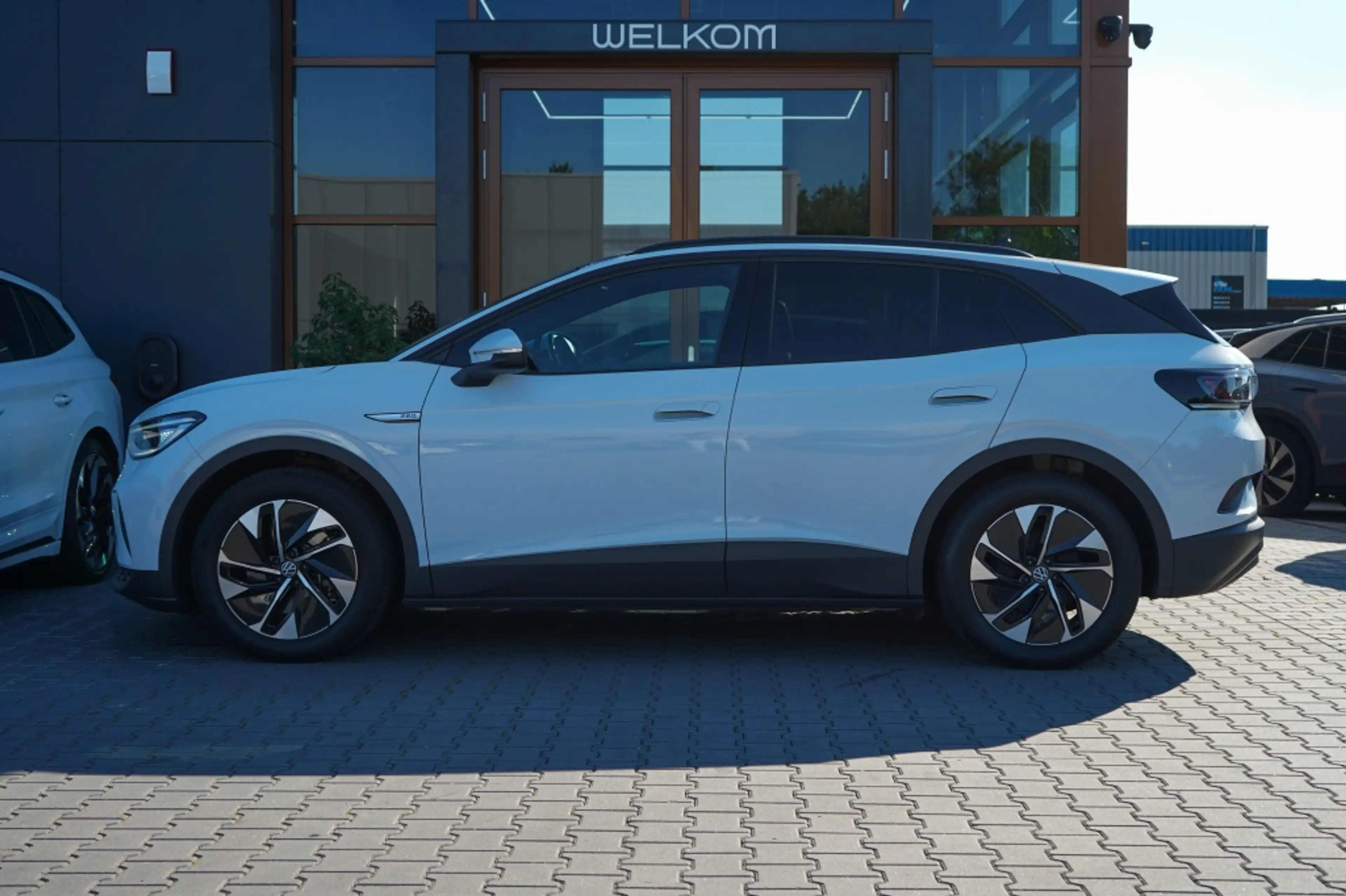 Volkswagen ID.4 Tech 77 kWh | 92,47% SOH | Pano | Trekhaak | IQ | — photo 2