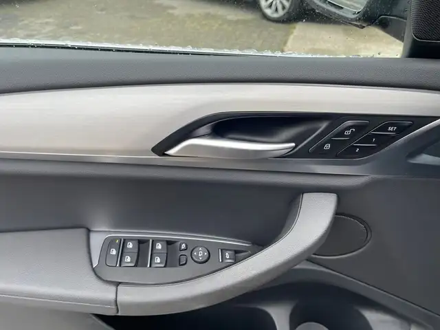 BMW X3 view 9