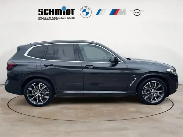 BMW X3 view 6