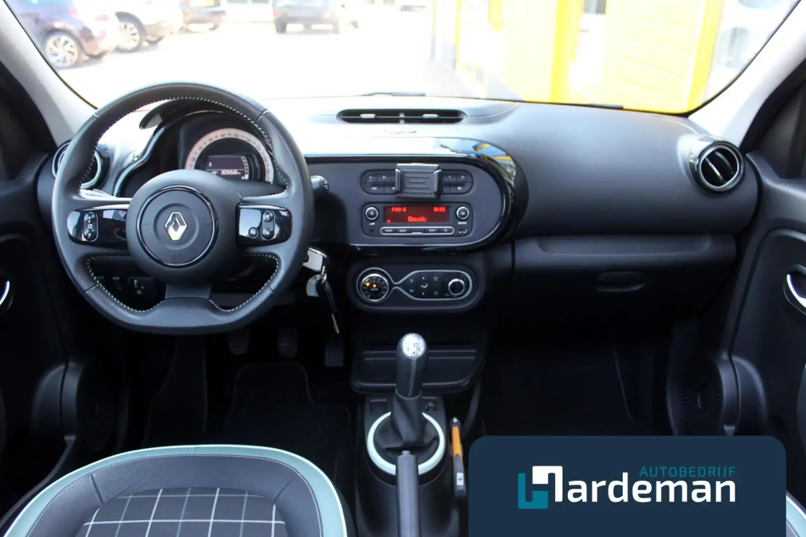 Renault Twingo 1.0 SCe La Parisienne Softtop Zwart - 2