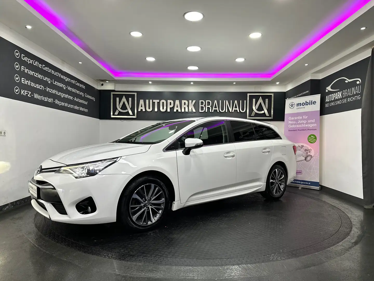 Toyota Avensis 2.0 D-4D Touring Sports Active Plus *KAMERA*LED* Blanc - 2