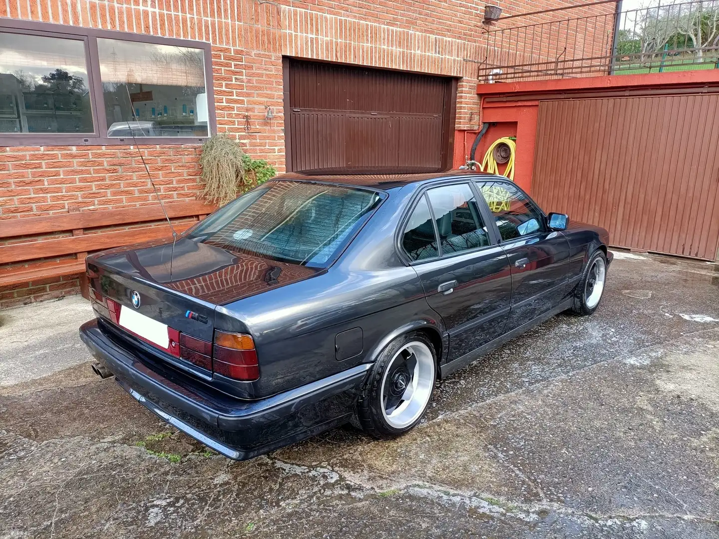 BMW M5 Černá - 2