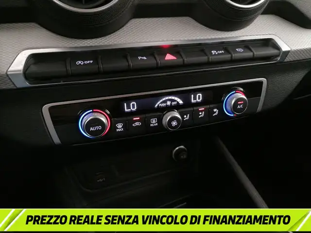 Audi Q2 view 14