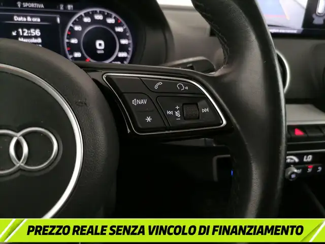 Audi Q2 view 26