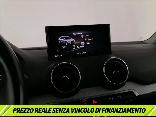 Audi Q2 view 19