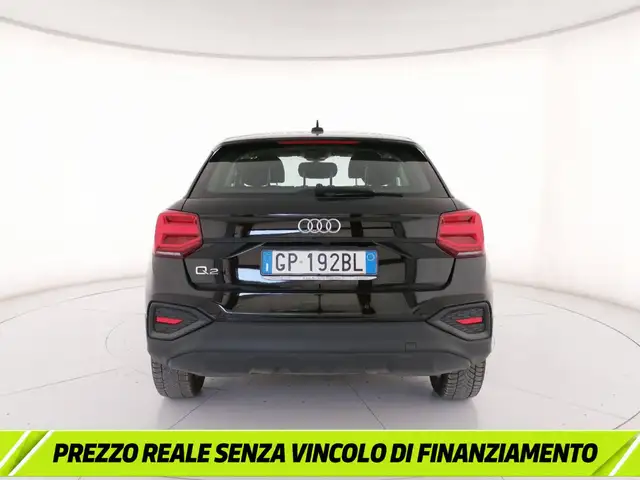 Audi Q2 view 4