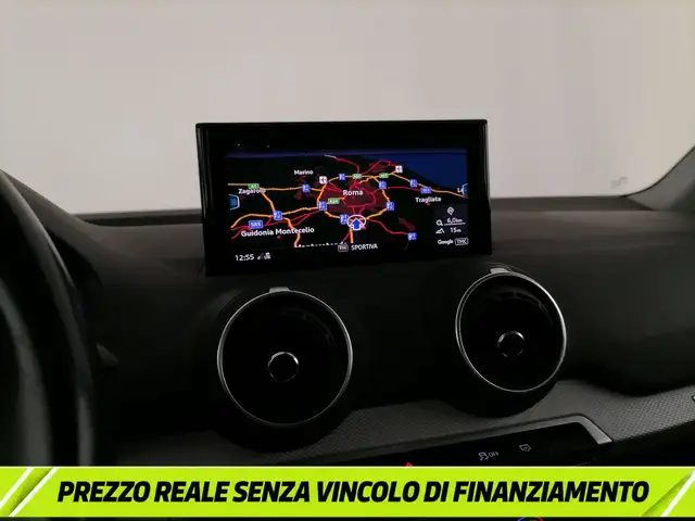 Audi Q2 view 16