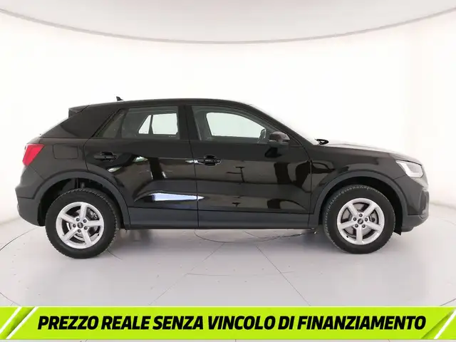 Audi Q2 view 3