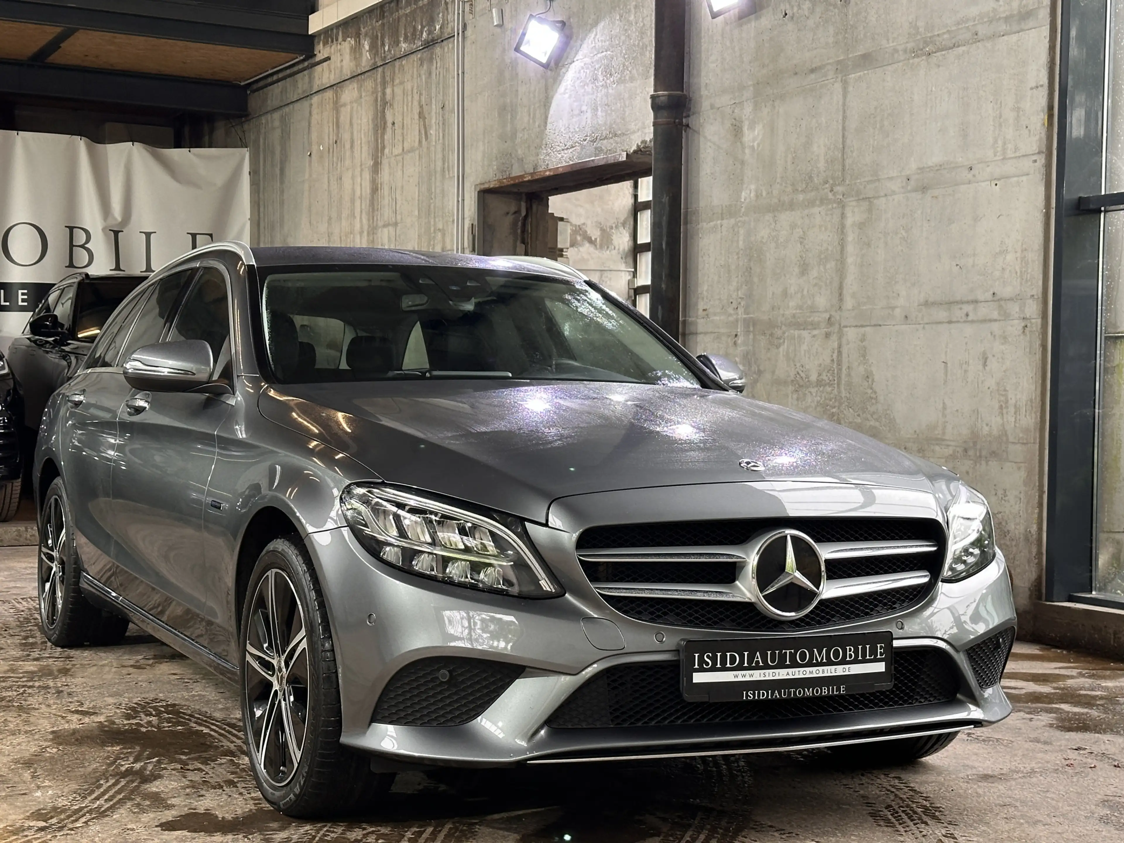 Mercedes-Benz C 300 te Avantgarde LED Navi Distronic Keyless — photo 10