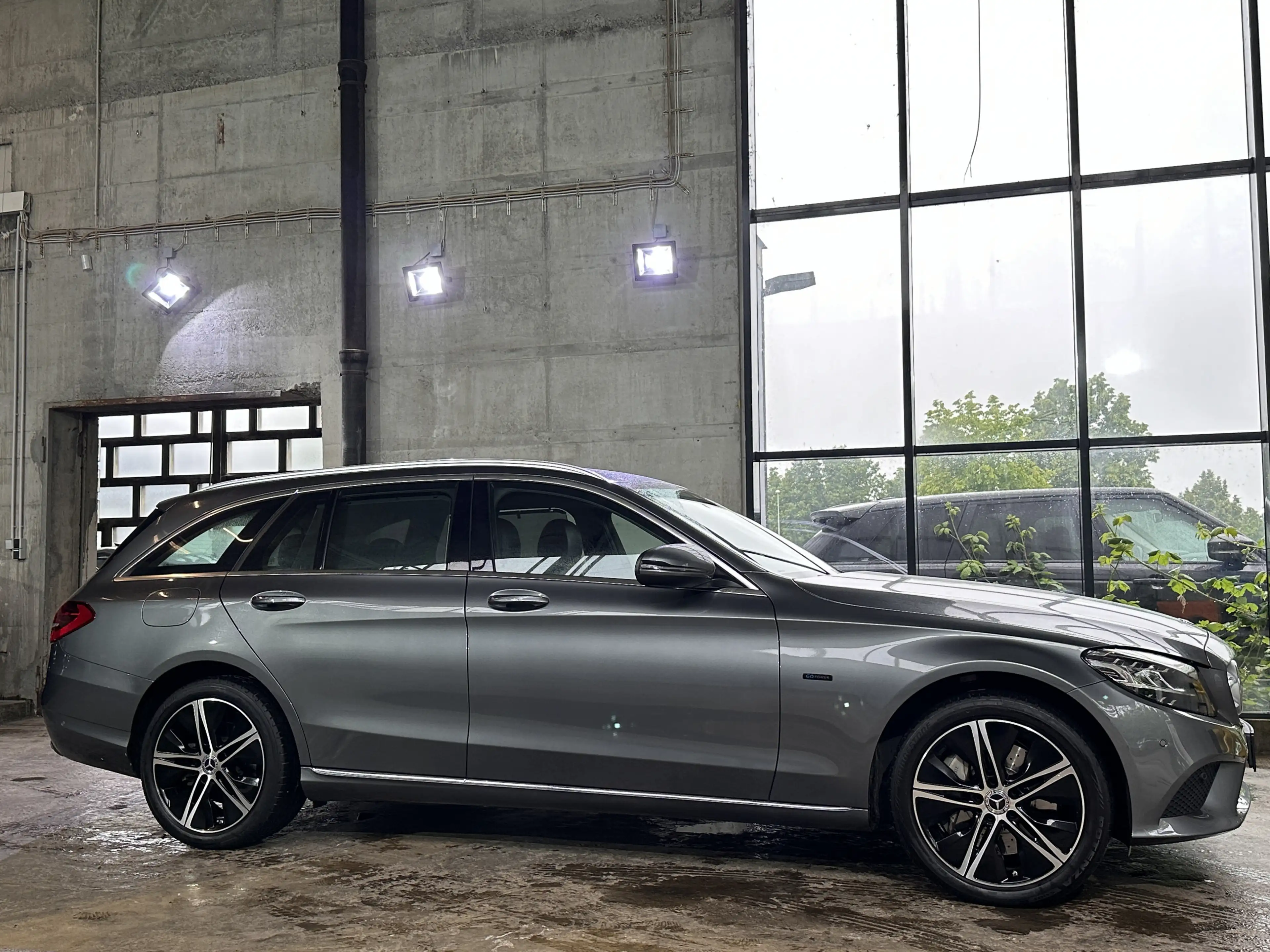 Mercedes-Benz C 300 te Avantgarde LED Navi Distronic Keyless — photo 8