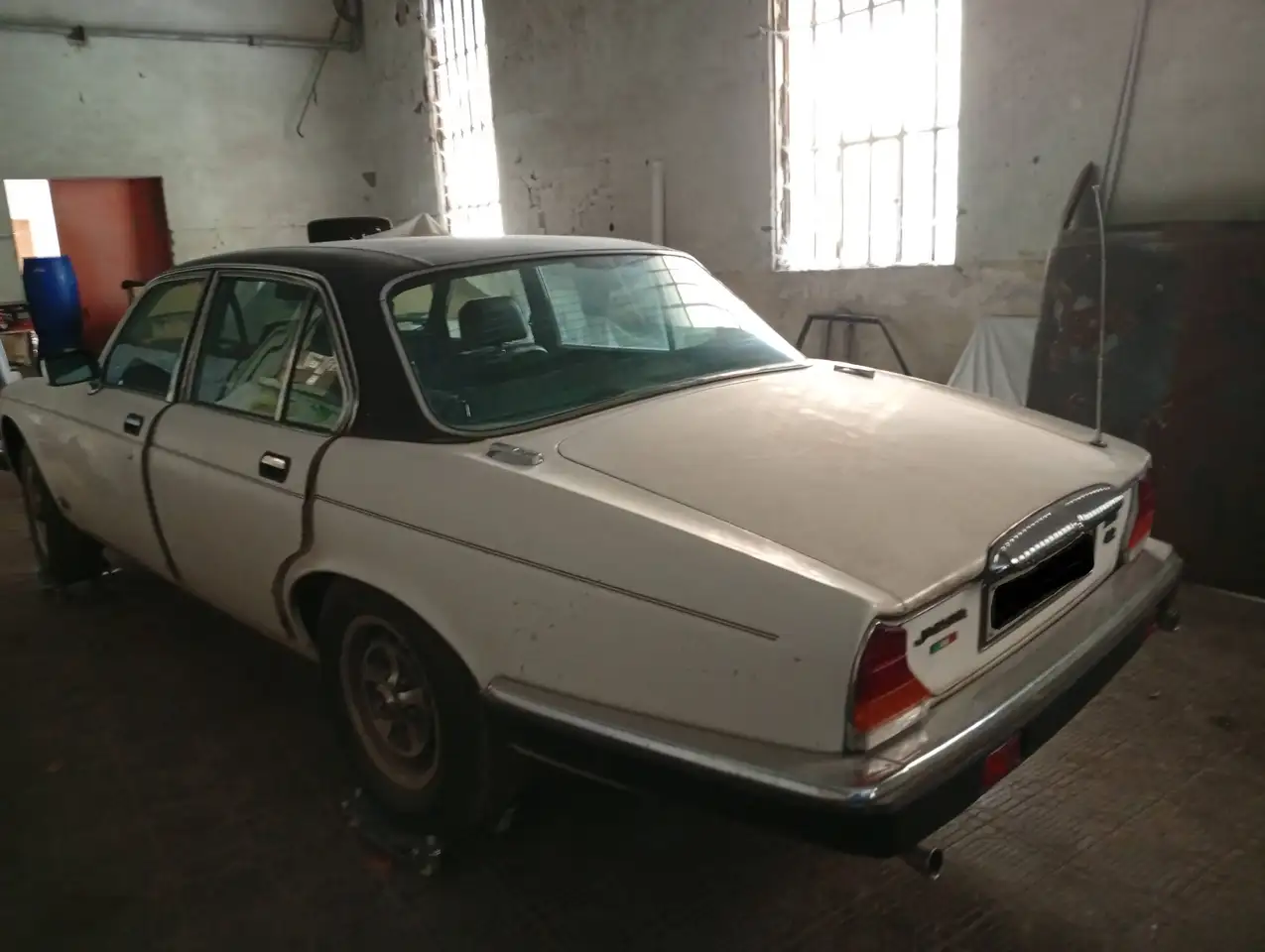 Jaguar XJ6 4.2, foto 3