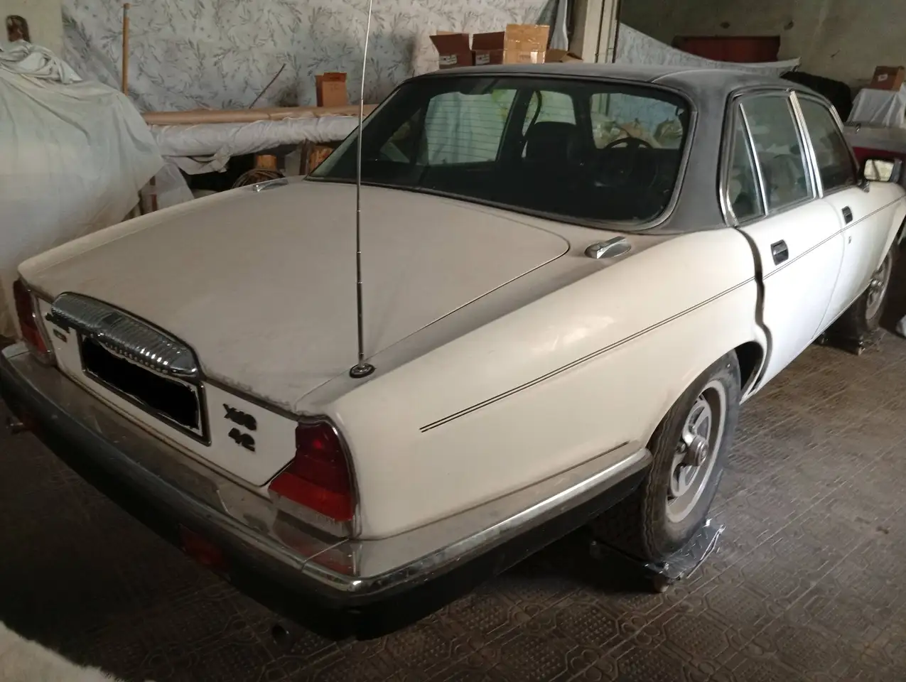 Jaguar XJ6 4.2, foto 2