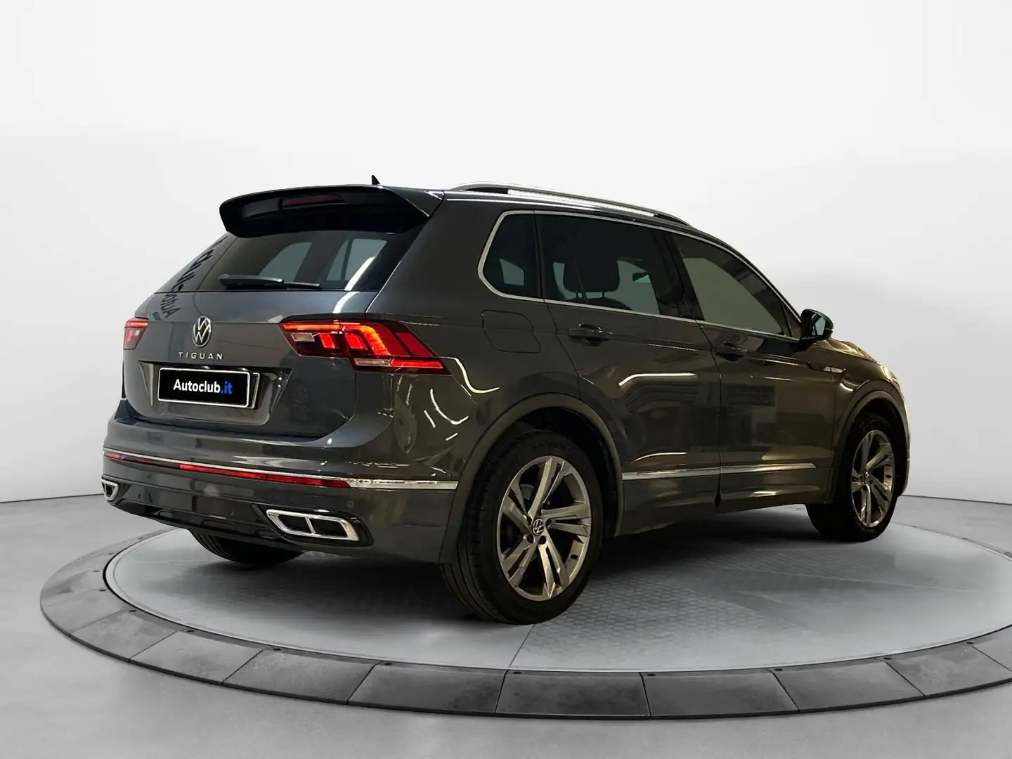 Volkswagen Tiguan 2.0 tdi R-Line 150cv Grau - 2