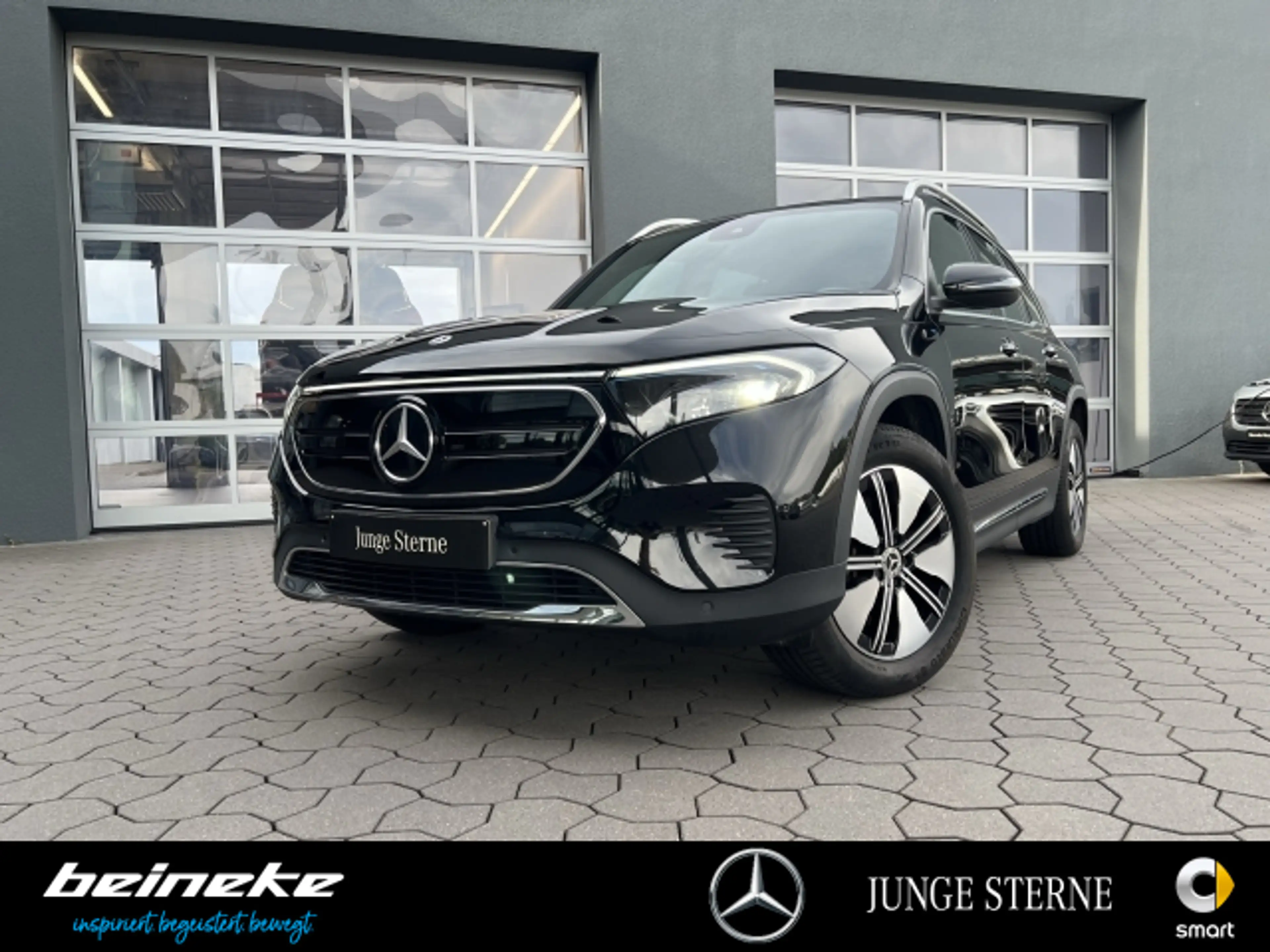Mercedes-Benz EQB 350 EQB 350 4M Electric Art LED RFK SHZ Totw Ambient — photo 2
