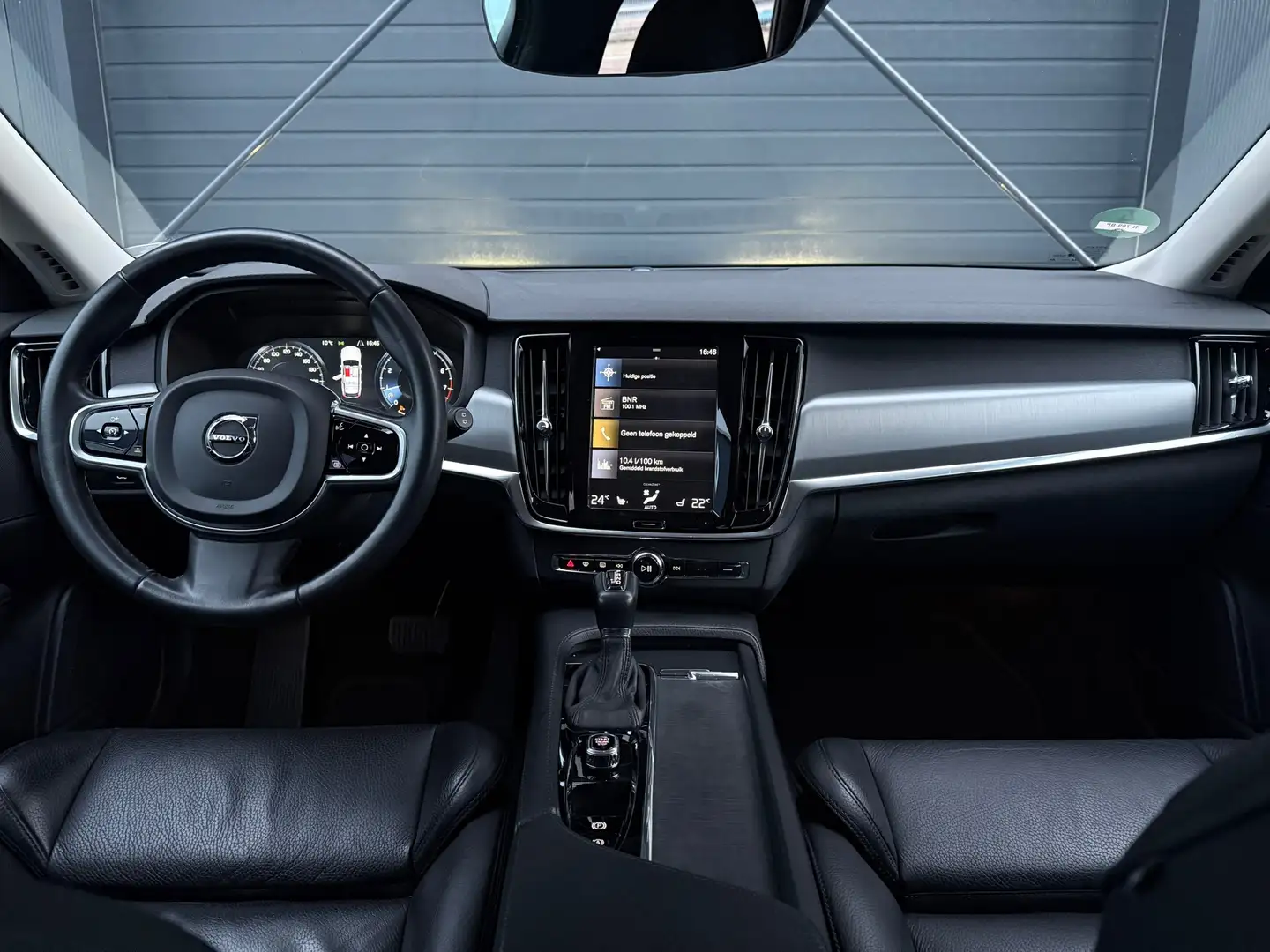 Volvo V90 2.0 T4 Inscription, Full led, Stoelverw., Trekhaak Noir - 2