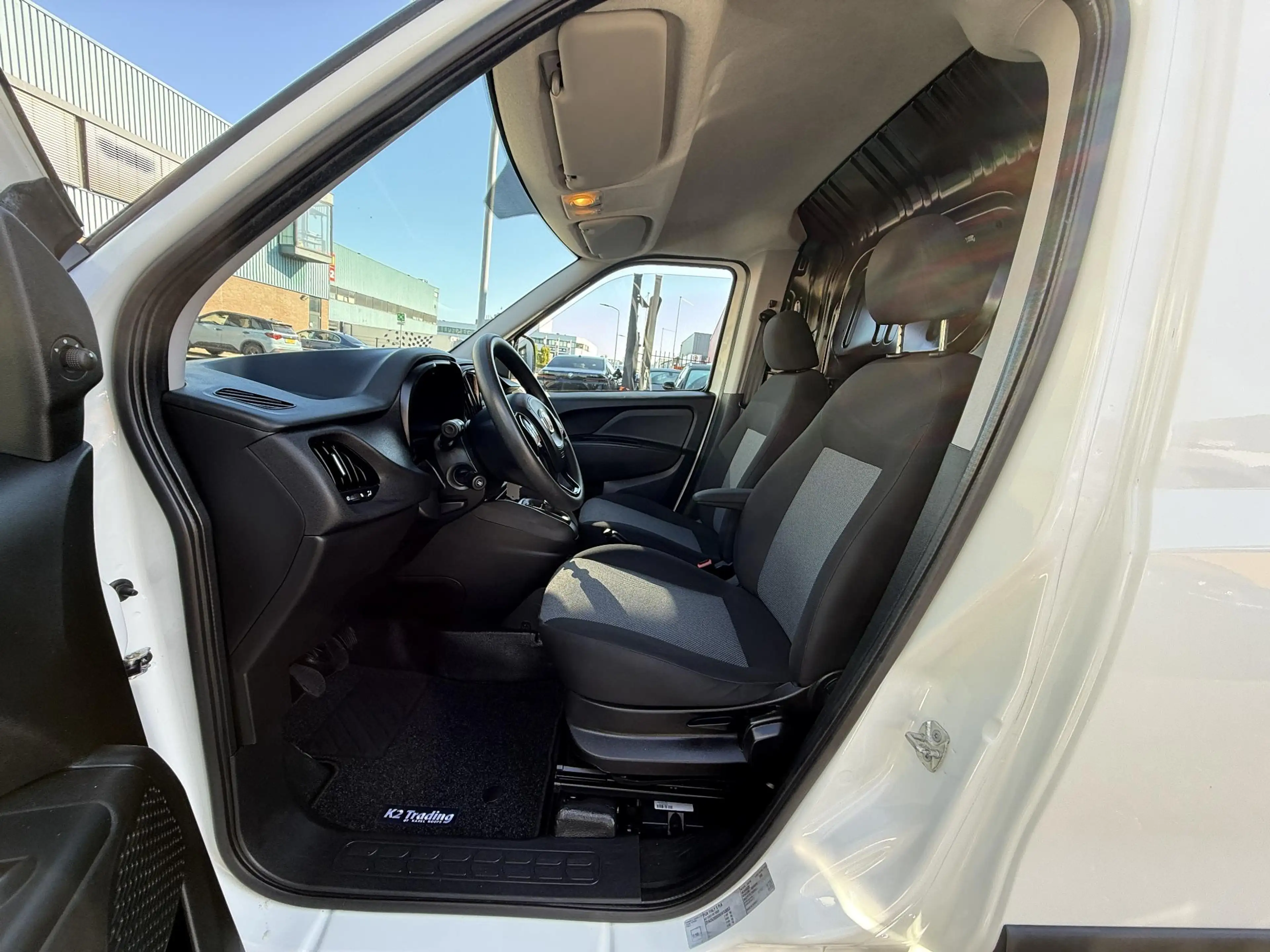 Fiat Doblo Cargo 1.6 MJ L1H1 S Basis — photo 4