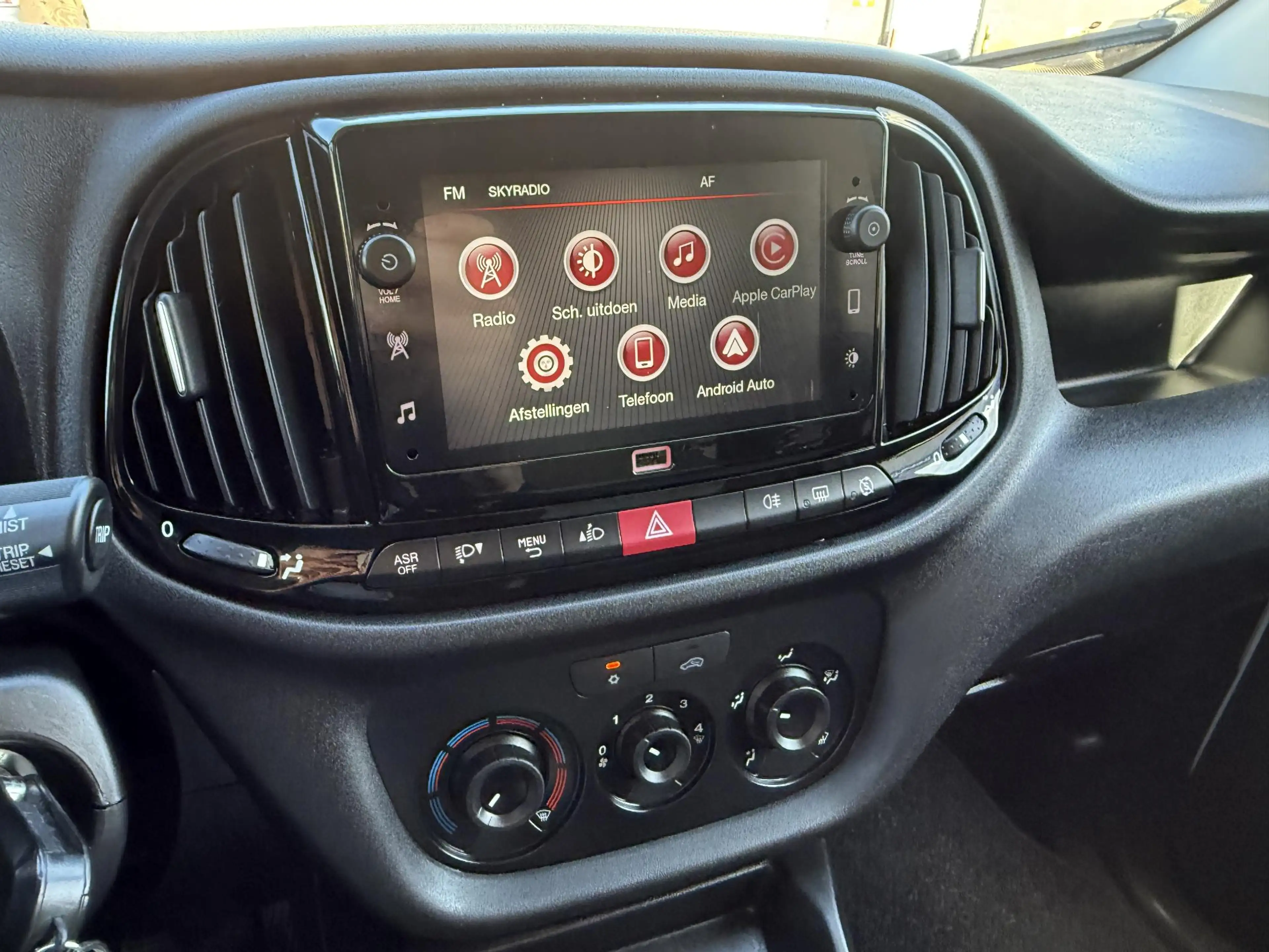 Fiat Doblo Cargo 1.6 MJ L1H1 S Basis — photo 9