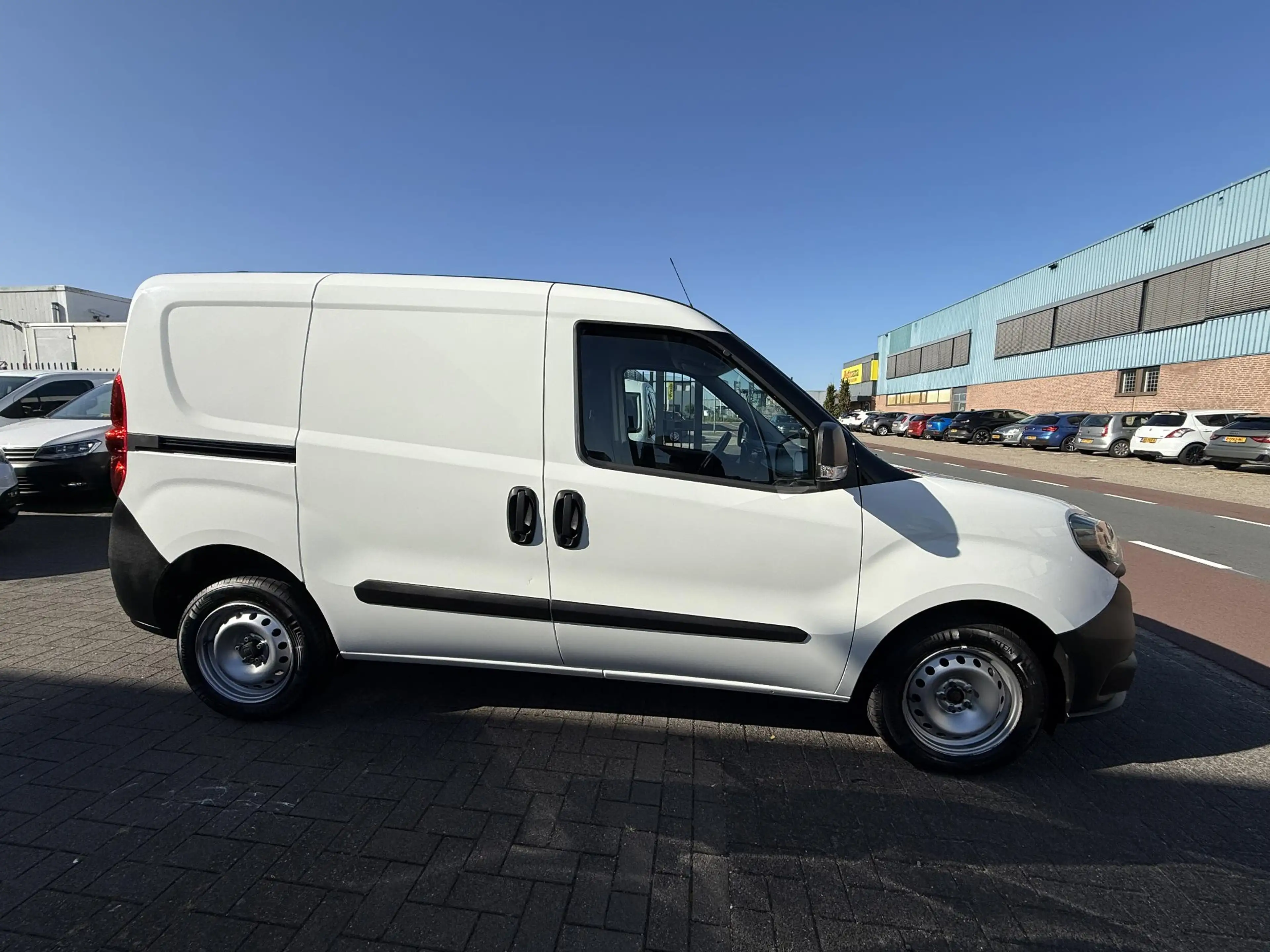 Fiat Doblo Cargo 1.6 MJ L1H1 S Basis — photo 2