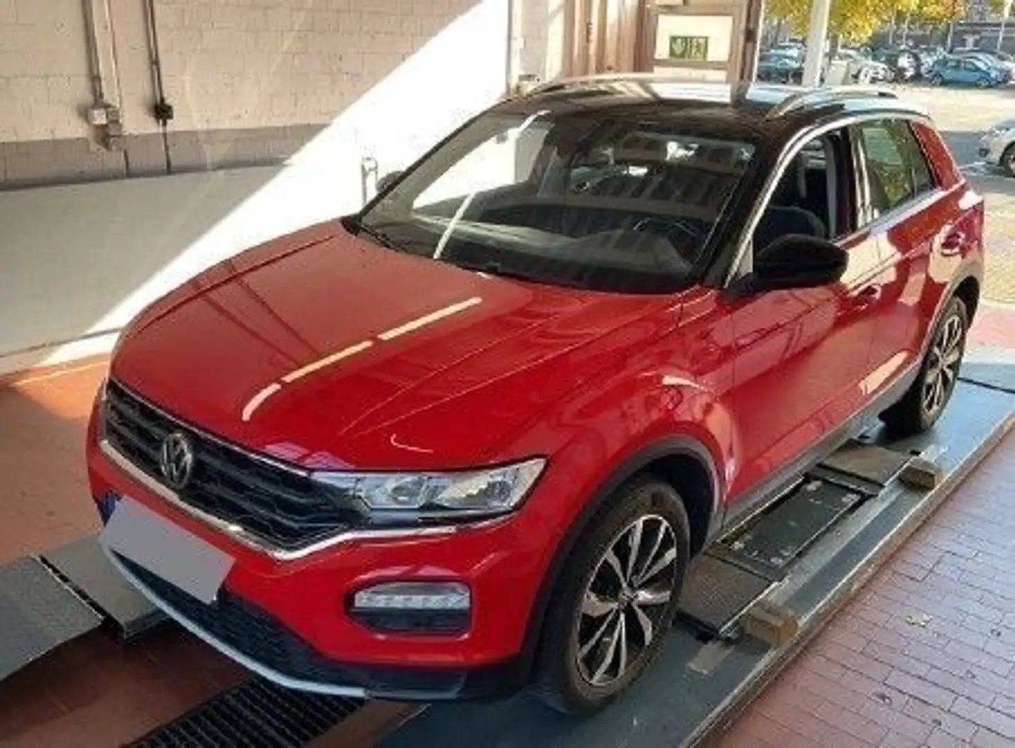 Volkswagen T-Roc Style 1.5 TSI 6-Gang Rot - 2