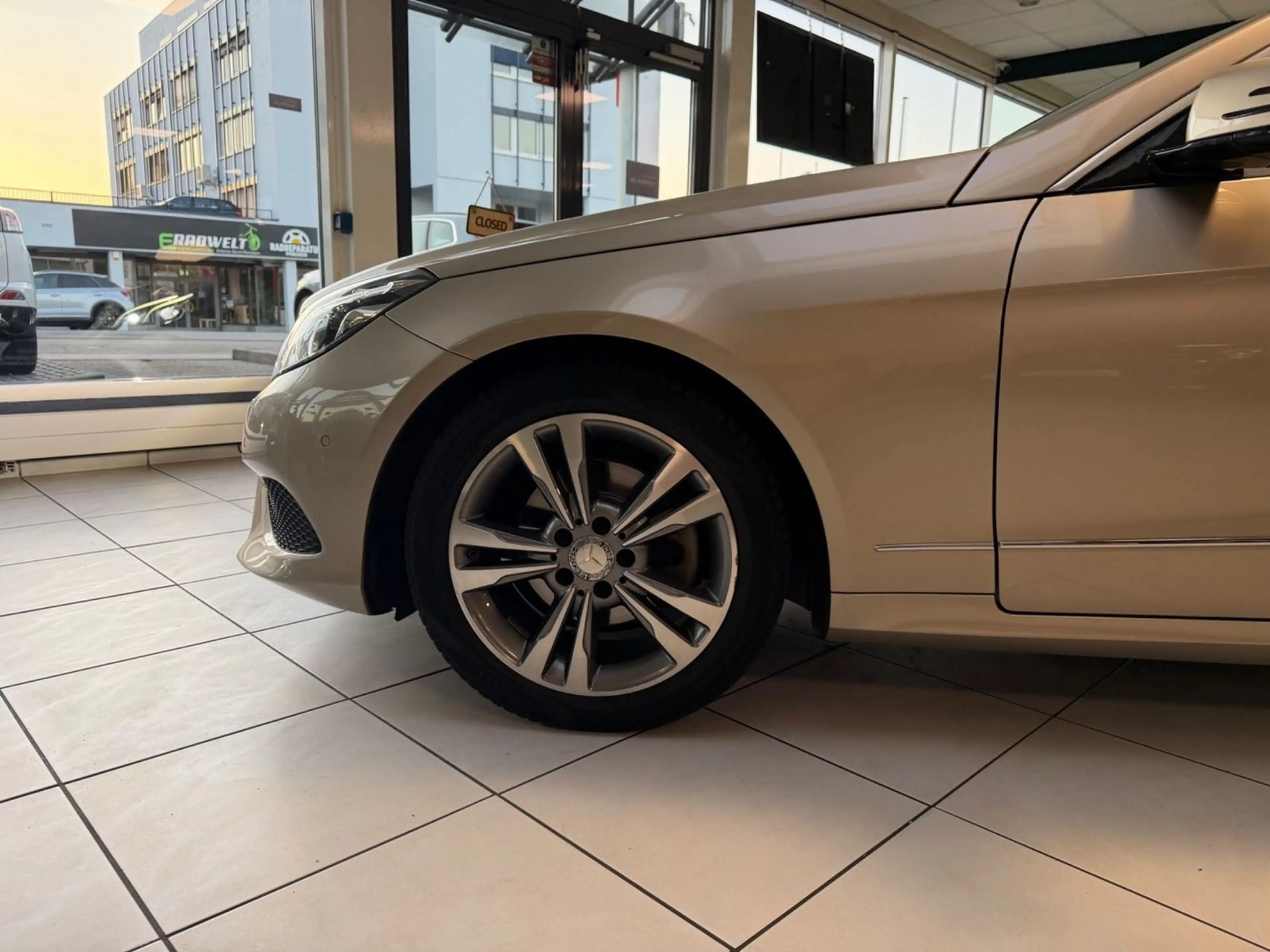 Mercedes-Benz E 220 d BlueTEC | 9G | Pano | LED ILS | Nappa — photo 9