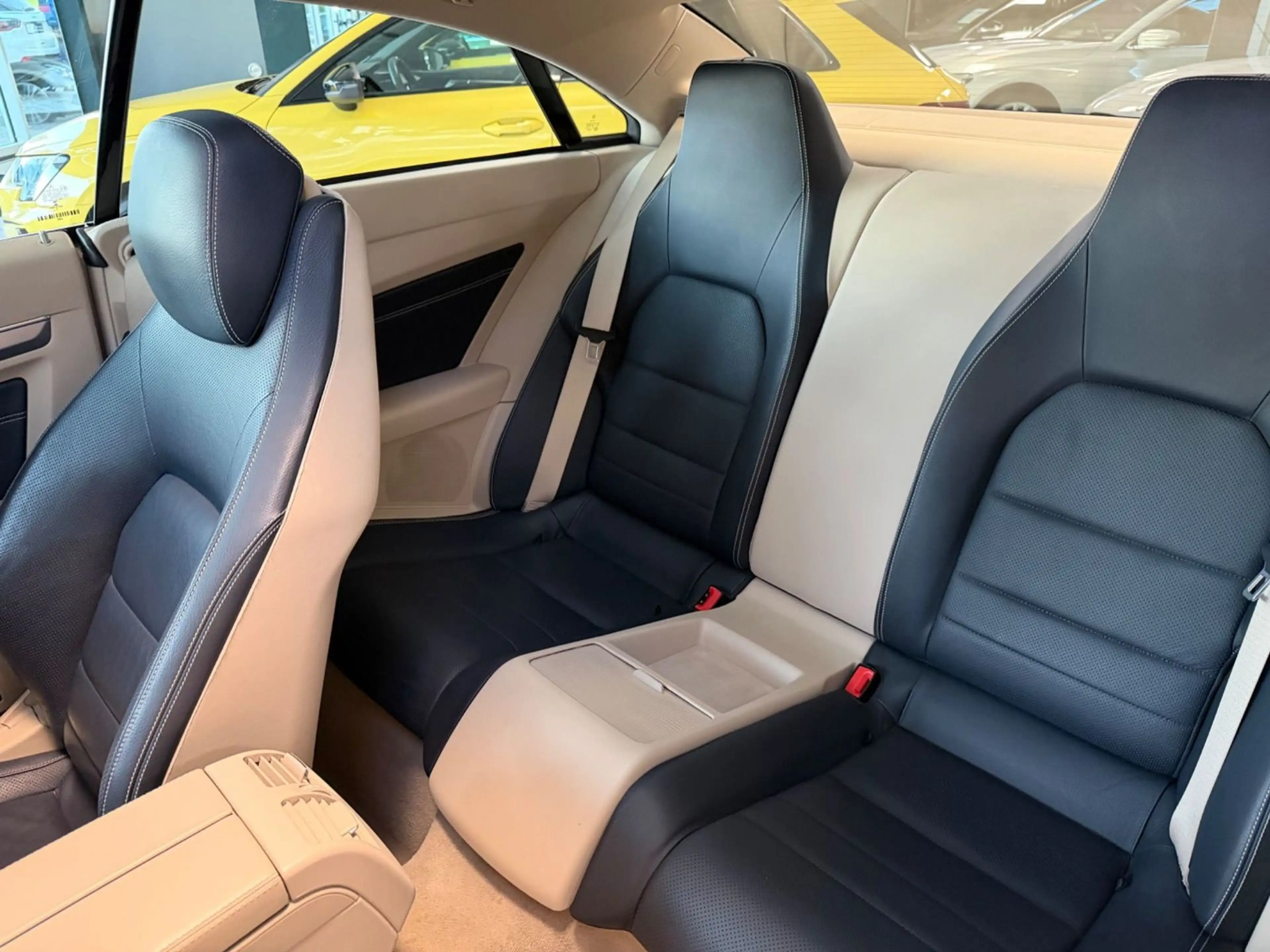 Mercedes-Benz E 220 d BlueTEC | 9G | Pano | LED ILS | Nappa — photo 14