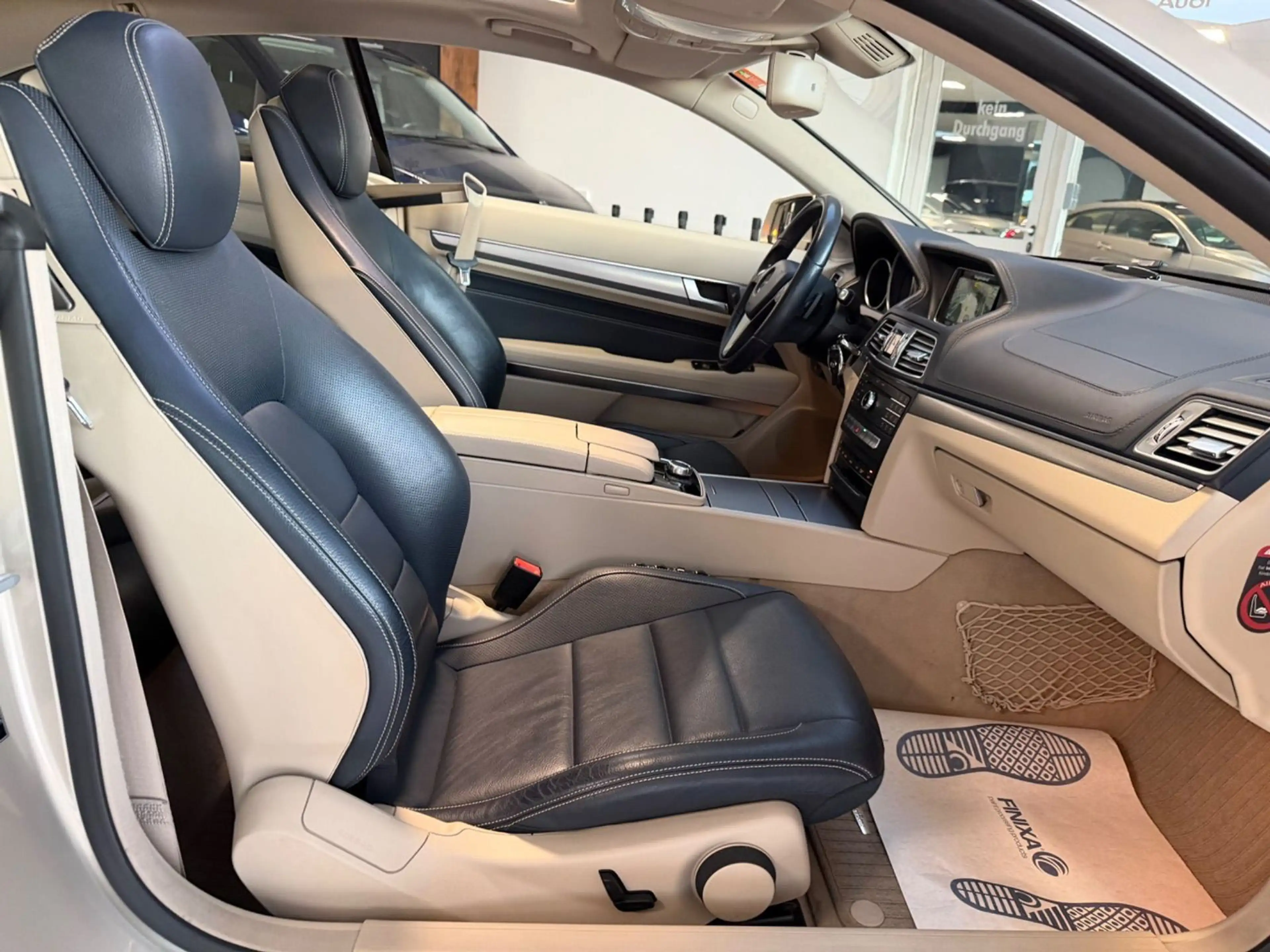 Mercedes-Benz E 220 d BlueTEC | 9G | Pano | LED ILS | Nappa — photo 19