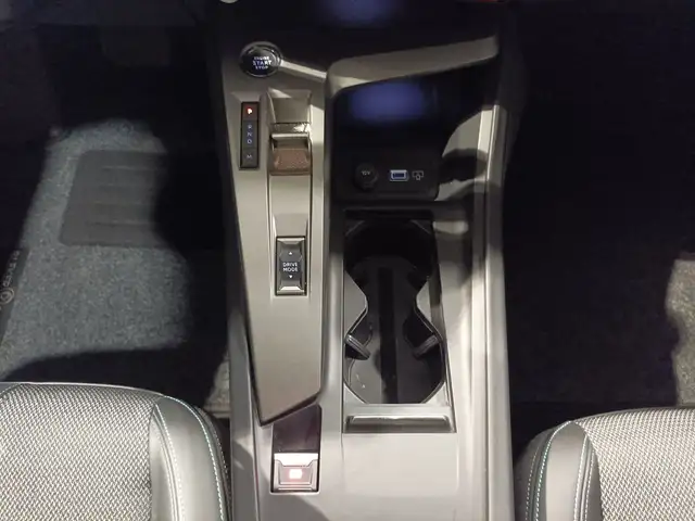 Peugeot 308 view 12