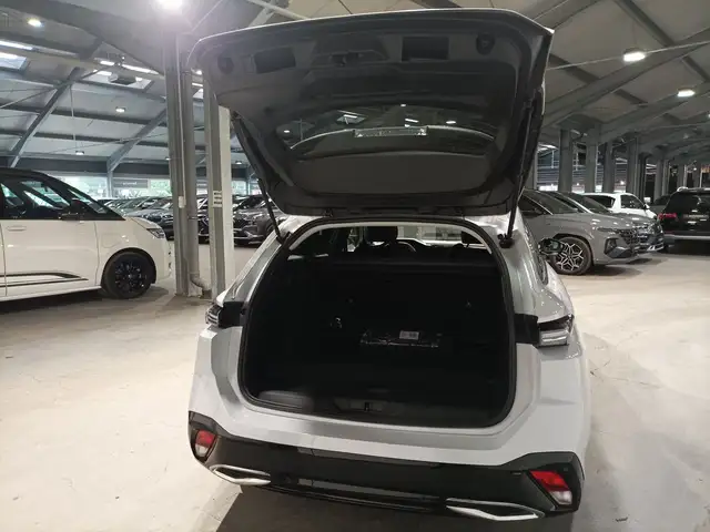 Peugeot 308 view 6