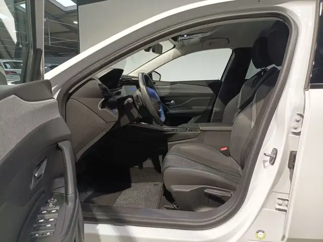 Peugeot 308 view 7