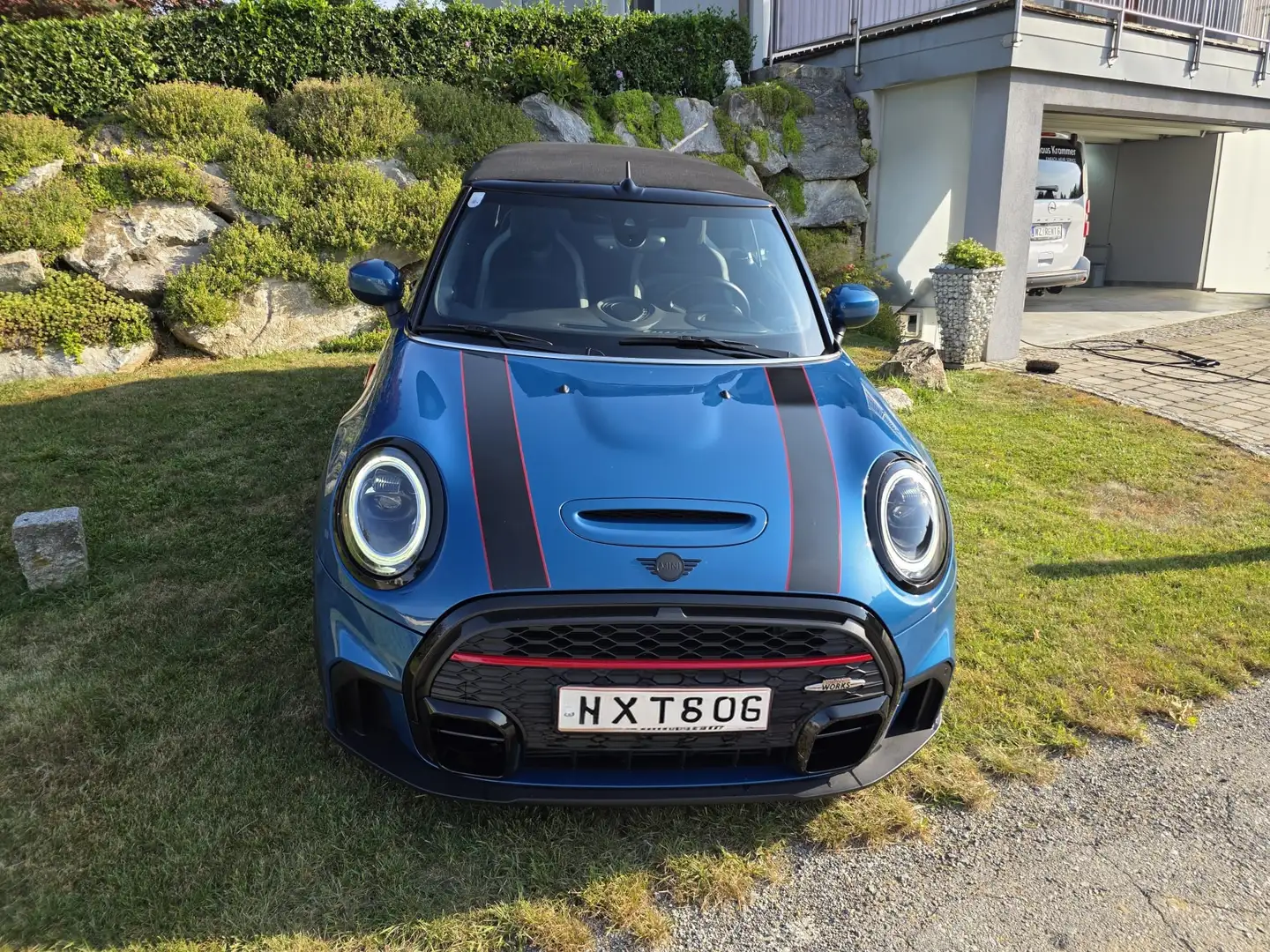 MINI John Cooper Works Cabrio MINI John Cooper Works Cabrio John Cooper Works Blau - 1