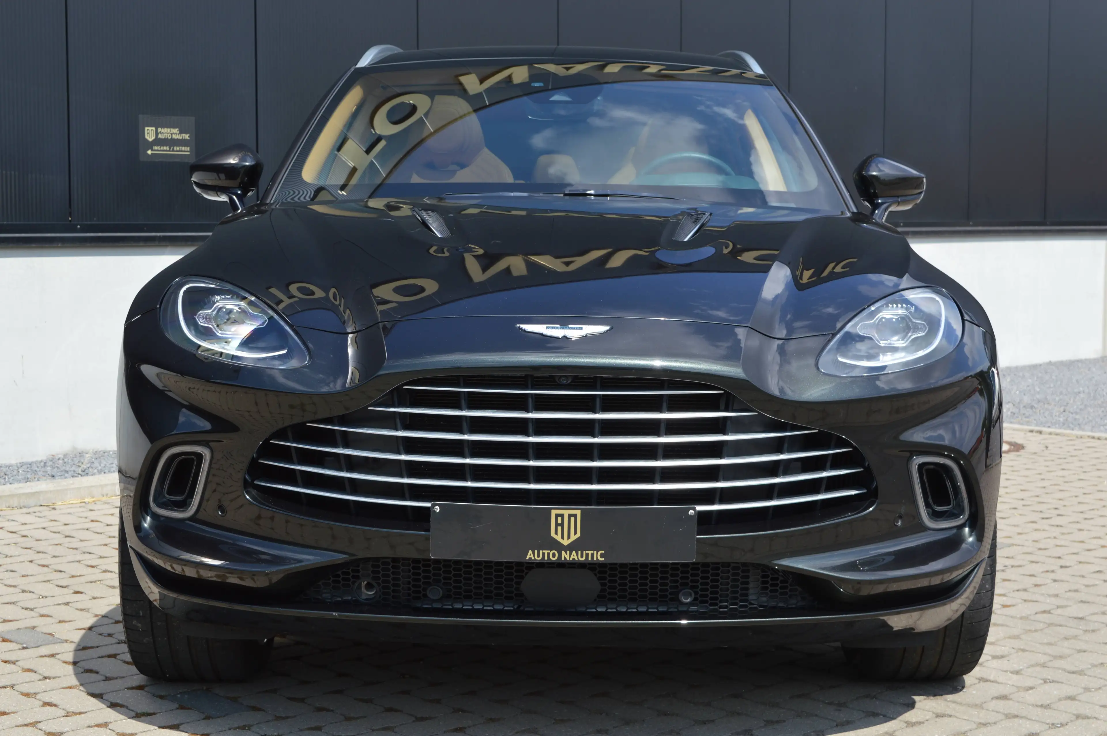 Aston Martin DBX 4.0i V8 Biturbo - Top condition - Full history — photo 2