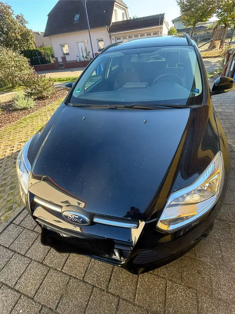 Ford Focus Black Magic Schwarz - 2