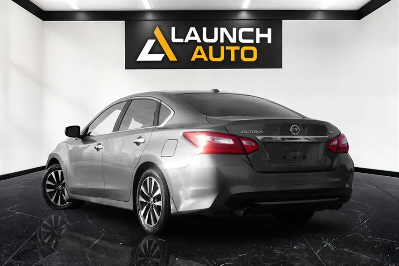 Nissan Altima снимка Nissan Altima
