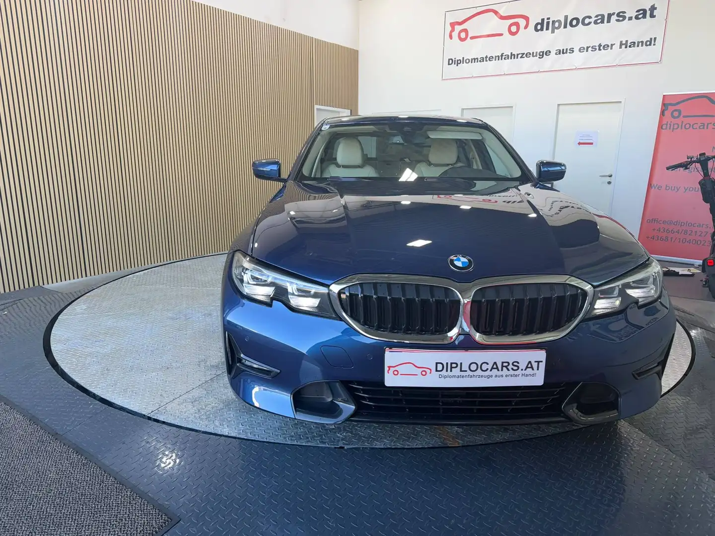 BMW 320 320 d xDrive Sport Line Blau - 2