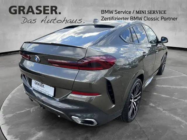 BMW X6 view 6