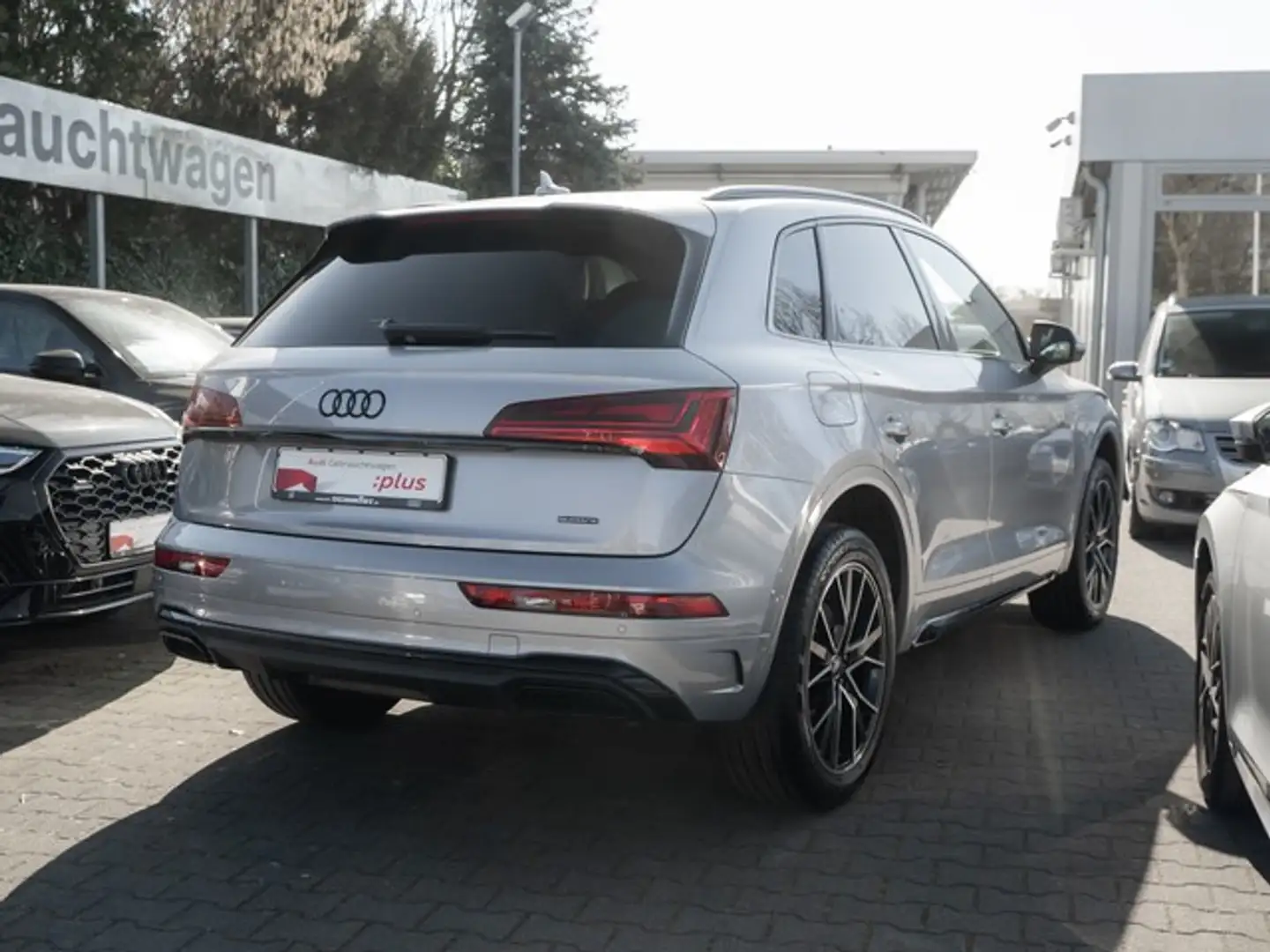 Audi Q5 40 TFSI quattro S line LM20 Kamera ACC Matrix L... Silber - 2