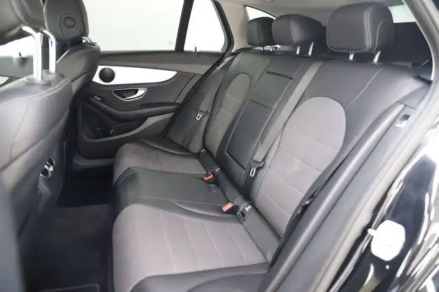 Mercedes-Benz C-Class view 11