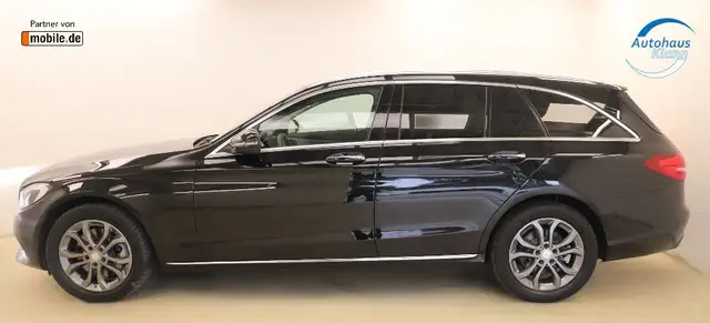 Mercedes-Benz C-Class view 4
