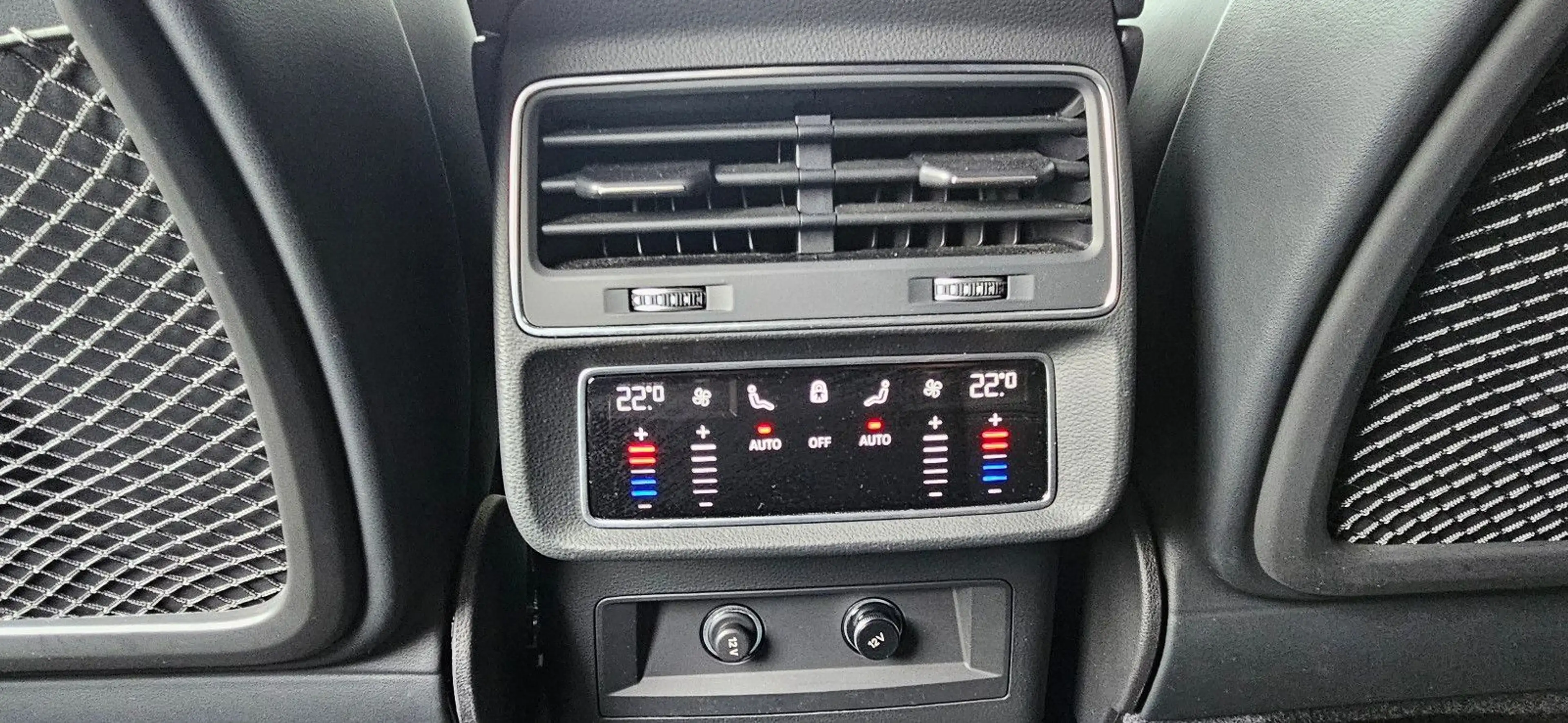 Audi SQ8 4.0 TFSI quattro competition plus — photo 8